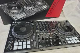 Na prodej zcela nový DJ ovladač Pioneer DDJ-1000 pro Rekordbox