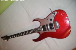 Kytara superstrat Ibanez