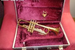 Prodám B trumpetu Consul